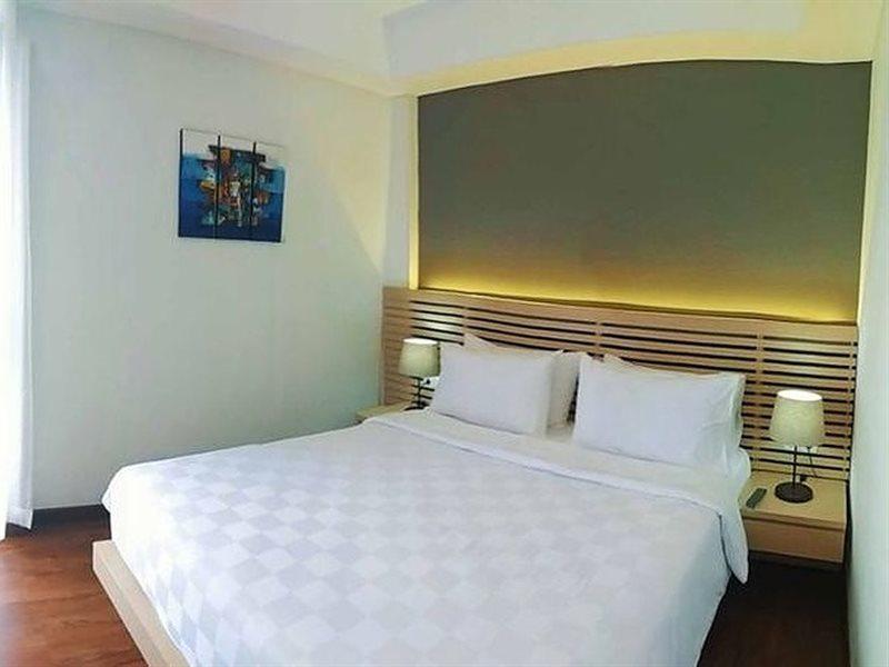 Hotel Grand Metro Puncak à Cibodas Extérieur photo